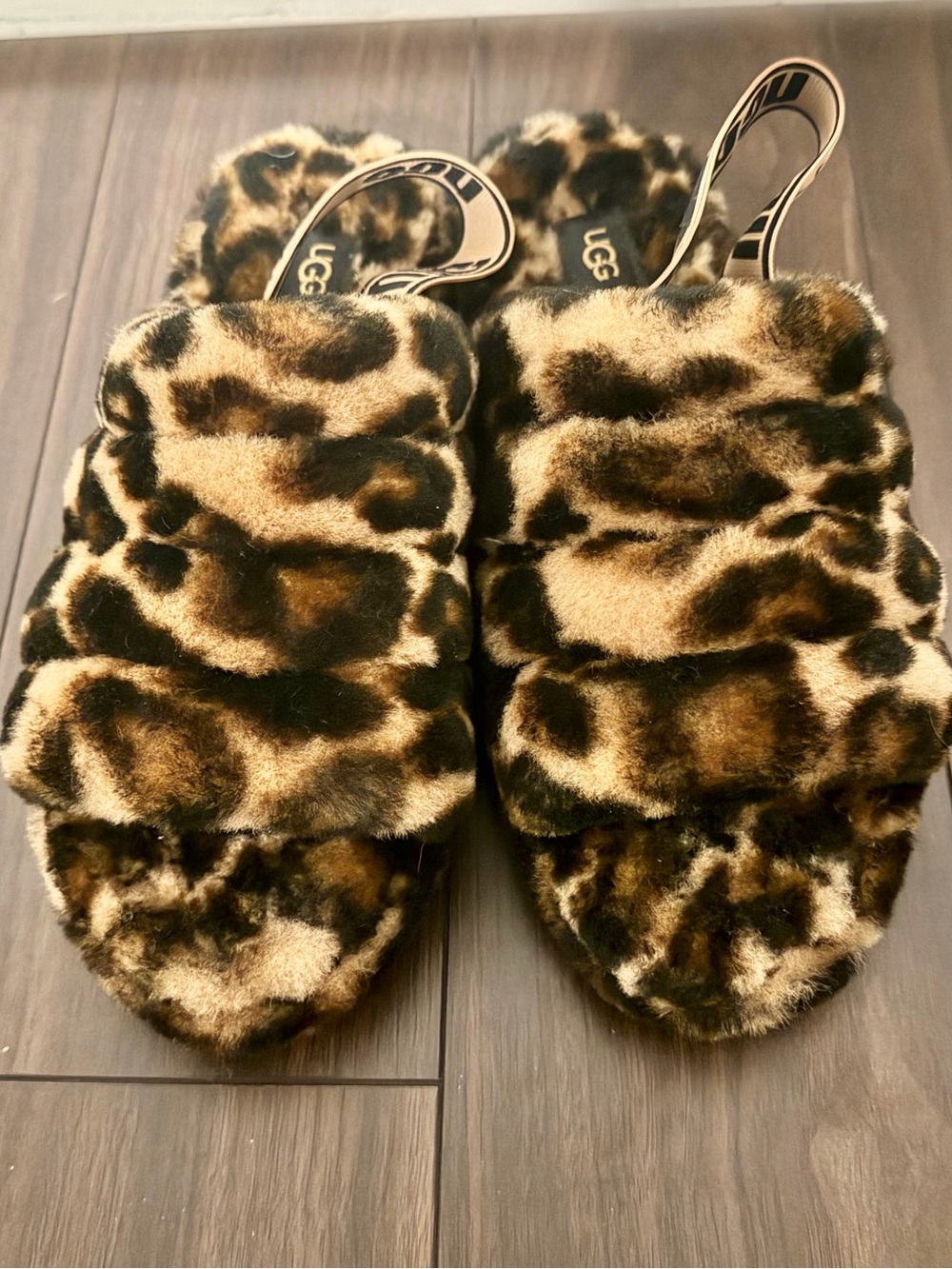 UGG Leopard Faux-Fur Slide Sandals - Brown/Black